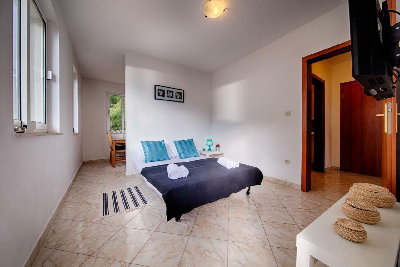 Apartments Marinkovic Komiža Εξωτερικό φωτογραφία