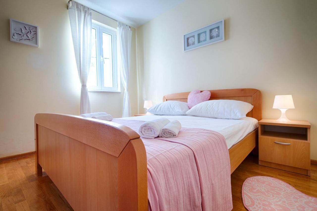 Apartments Marinkovic Komiža Εξωτερικό φωτογραφία