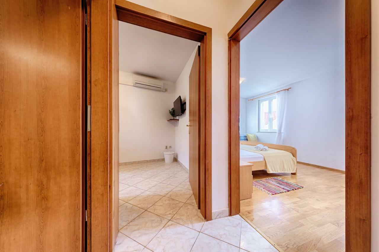 Apartments Marinkovic Komiža Εξωτερικό φωτογραφία